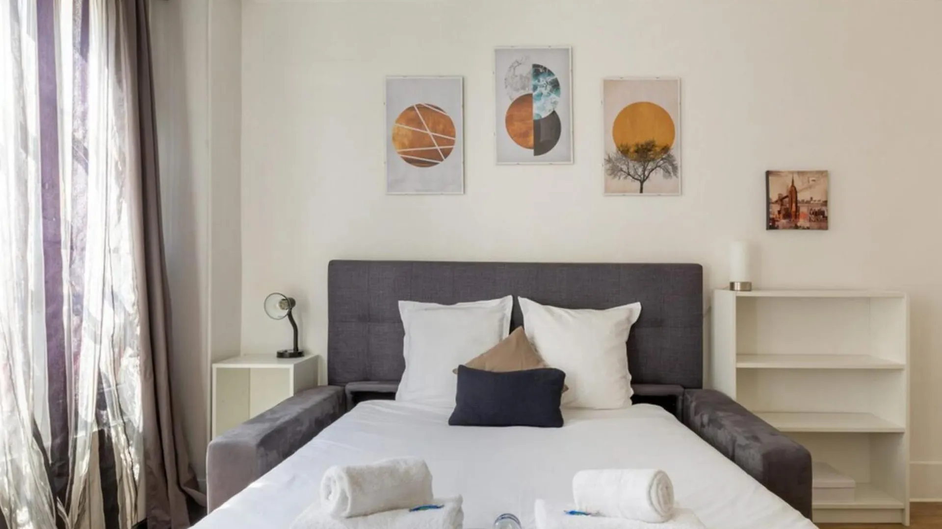 Magnificent Located In 11th Apartment *